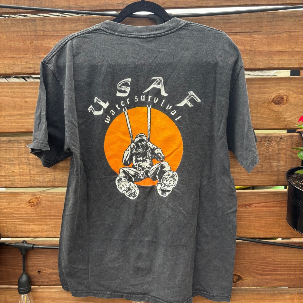 Gildan USAF Water Survival T-Shirt Mens L Black Good Feet Wet Graphic - Picture 2 of 4